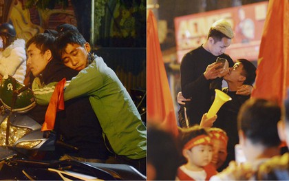 Khoảnh khắc đẹp: Những cái ôm ấm áp trên đường phố Hà Nội trong không khí mừng chiến thắng của đội tuyển Việt Nam