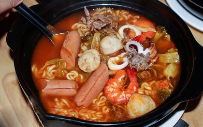 Sài Gòn ngày bão hãy cứ quấn chăn ngồi nhà mà chờ ship tận nơi 5 món ăn "ấm lòng" này