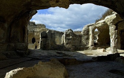 Eski Kermen - thị trấn trong động đá vôi kỳ lạ và cổ xưa bậc nhất thế giới