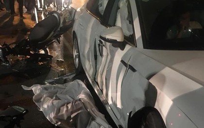 Hà Nội: Tai nạn ô tô Audi khiến 1 cô gái tử vong và 3 người bị thương nặng, tài xế hoảng loạn không dám ra khỏi xe