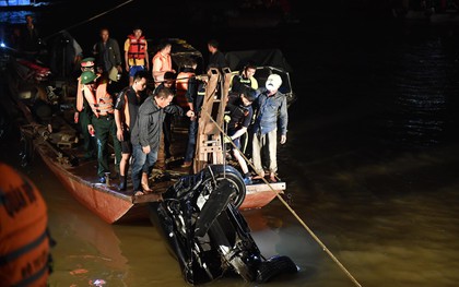 Xác định được danh tính chủ xe ô tô đâm gãy thành cầu Chương Dương lao xuống sông Hồng khiến 2 người tử vong