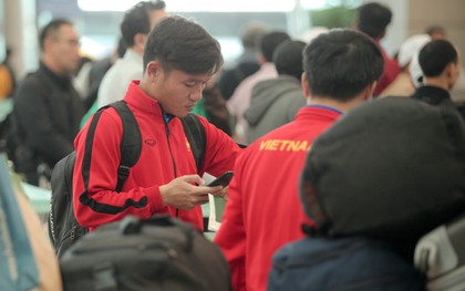 Quả bóng vàng Việt Nam rơi nước mắt, từ giã ĐT Việt Nam sau khi bị loại trước thềm AFF Cup 2018