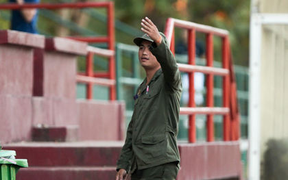 Trước thềm AFF Cup: Tuyển Việt Nam nhờ bảo vệ, dùng loa mời CĐV rời sân để tập kín chiều 6/11