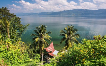 Đến Sumatra chiêm ngưỡng Toba, hồ nước được mệnh danh là "đẹp nhất Đông Nam Á"