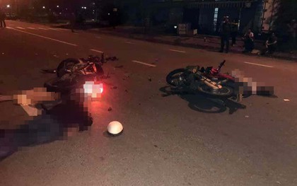 Xe máy đâm nhau kinh hoàng trong đêm, 2 người chết thảm, cô gái nguy kịch