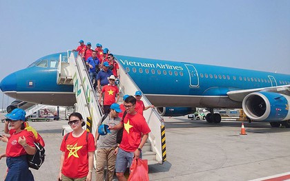 Vietnam Airlines tăng cường thêm chuyến bay đưa CĐV sang Malaysia "tiếp lửa" cho ĐT Việt Nam trong trận chung kết