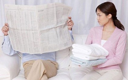 Vợ than trời khi chồng nửa tháng mới tắm một lần, con gái không dám chơi cùng vì quá hôi