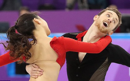 Nữ VĐV trượt băng nghệ thuật Hàn Quốc gặp sự cố tuột khuy áo khi biểu diễn ở Olympic