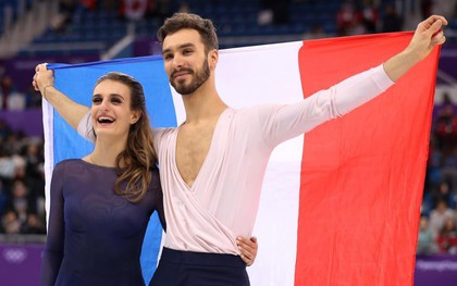 VĐV gặp sự cố lộ ngực đã chịu mặc kín, giành HC bạc Olympic mùa đông