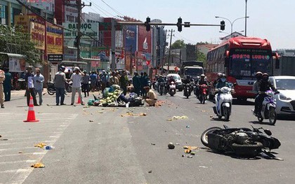 Nhân chứng vụ ô tô vượt đèn đỏ gây tai nạn hàng loạt: Cảnh tượng rất khủng khiếp