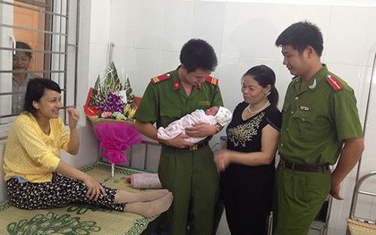 Gặp lại cháu bé và hai người lính hình sự trong ca đỡ đẻ "vô tiền khoáng hậu"