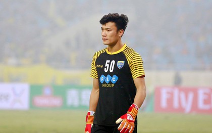 Fan Việt Nam ầm ầm bình chọn, đẩy Bùi Tiến Dũng lên thủ môn số 1 Đông Nam Á