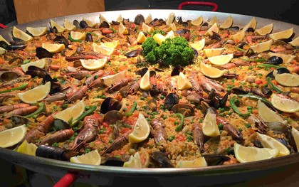 Paella - món cơm rang rực rỡ sắc màu của đất nước Tây Ban Nha