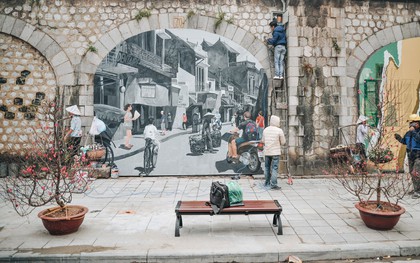 Phố bích họa Phùng Hưng "hồi sinh", trở thành phố đi bộ kết nối với không gian chợ Đồng Xuân
