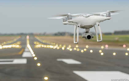 Mỹ: Một thanh niên nào đó đã lái drone đua với máy bay thật, hiện giờ đang bị truy nã ráo riết