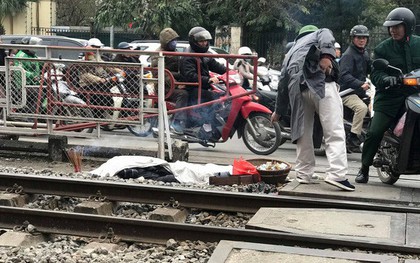 Tàu hỏa tông chết người đàn ông trước công viên Thống Nhất