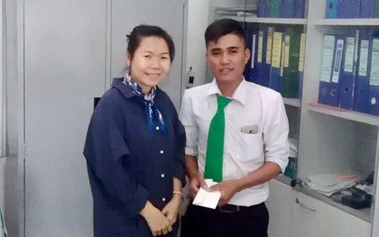 Bỏ quên thùng đồ chứa 1,2 tỉ đồng trên taxi, nữ giám đốc nhận lại điều bất ngờ từ tài xế