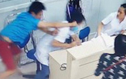 Bệnh nhân đánh cán bộ y tế đang mang thai vì phải đi lòng vòng làm thủ tục