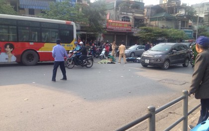 Hà Nội: Ngã xuống đường sau va chạm giao thông, người đàn ông bị xe buýt cán tử vong