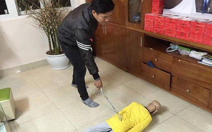 Hà Nội: Hành hung con trai 10 tuổi rạn sọ não, người bố bị khởi tố thêm tội cố ý gây thương tích