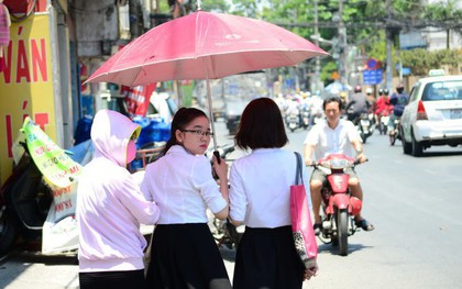 Những ngày Sài Gòn nắng nóng cao điểm, cần nhớ ngay một số lưu ý để phòng tránh say nắng