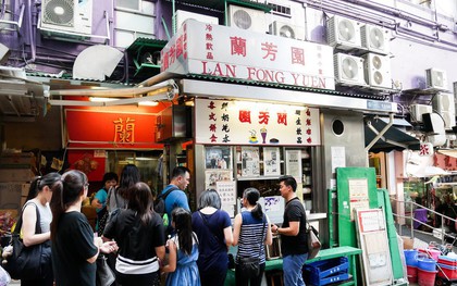 Hàng trà sữa nhà làm ở Hong Kong ra đời hơn 60 năm lúc nào cũng nườm nượp khách