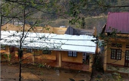 Giông lốc bất thường ở Lào Cai, gần 200 nhà dân bị đánh hỏng