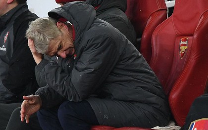 Fan Arsenal đòi Wenger từ chức ngay lập tức sau 2 trận thua muối mặt trước Man City