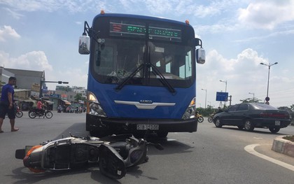 TP. HCM: Nam thanh niên 20 tuổi bị húc văng hơn 10m nguy kịch trên đại lộ Phạm Văn Đồng