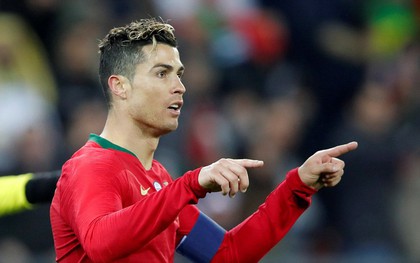 Bồ Đào Nha 2-1 Ai Cập: Hãy gọi anh là siêu nhân Ronaldo