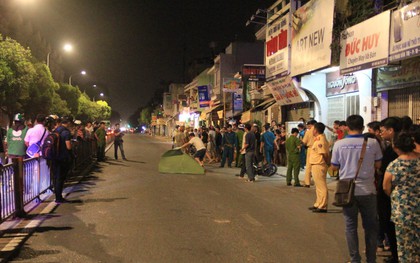 Chạy tốc độ cao, nam thanh niên tông vào nhà dân ngã ra đường tử vong ở Sài Gòn