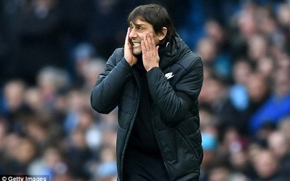 Thua Man City, Conte như ngồi trên đống lửa