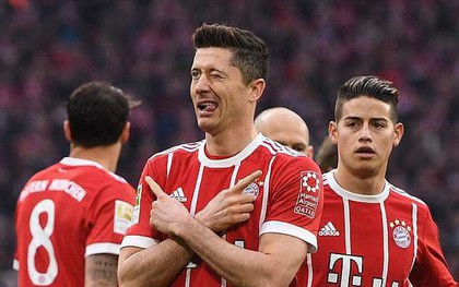 Lewandowski lập hat-trick, Bayern hủy diệt Dortmund 6-0 trong trận derby nước Đức