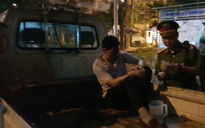 Tài xế kéo lê người đi xe máy hàng trăm mét trên phố Hà Nội có dấu hiệu say rượu