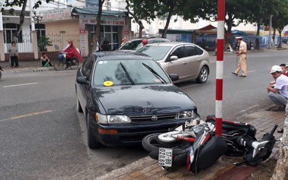 Thái Bình: Hai ô tô rượt đuổi nhau trên phố, gây tai nạn cho người đi đường