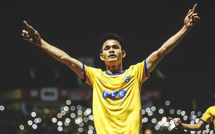 Bùi Tiến Dũng dự bị, Thanh Hóa chia điểm trong bữa tiệc bàn thắng