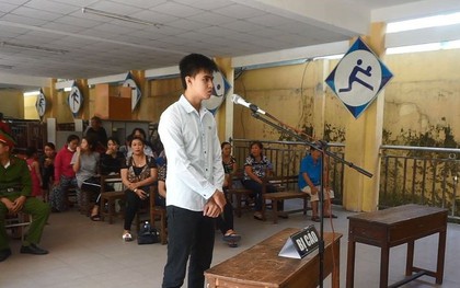 Buôn ma túy khi đang thụ án tù treo, 9X lĩnh 13 năm tù