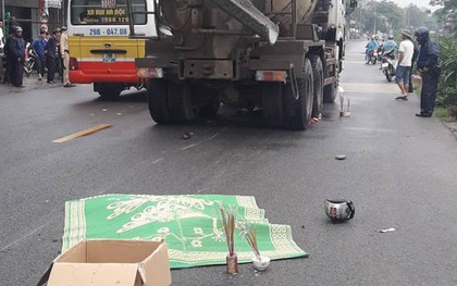 Hà Nội: Va chạm với xe bồn, hai người đàn ông tử vong thương tâm