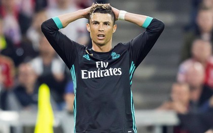 Ronaldo "tàng hình", vẫn đi vào lịch sử Champions League