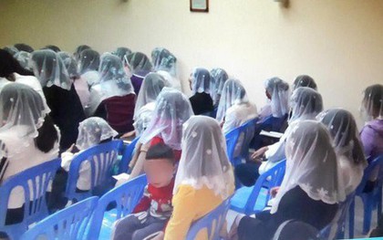 Người vào "Hội Thánh Đức Chúa Trời Mẹ" uống nước có chất hướng thần?