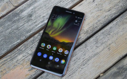 Đừng nói Nokia hết thời khi chưa thấy fan nườm nượp xếp hàng trải nghiệm sản phẩm mới