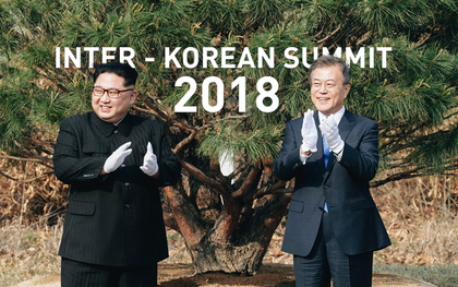 Xung quanh cây thông gắn kết Tổng thống Hàn Quốc Moon Jae-in và lãnh đạo Triều Tiên Kim Jong-un