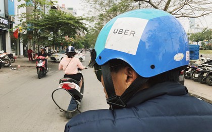 Uber liên tục bị phàn nàn trong những ngày cuối cùng trước khi sáp nhập Grab: Hủy chuyến, không cần khách, chỉ nhận tiền mặt!