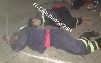 Lính cứu hỏa kiệt sức, ngủ tại hiện trường vụ cháy ở Bình Dương