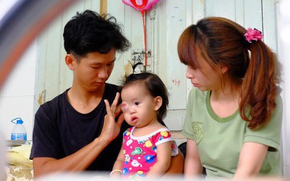 13 tháng trời, đôi vợ chồng nghèo Cà Mau gõ cửa 12 bệnh viện để tìm ra bệnh cho con