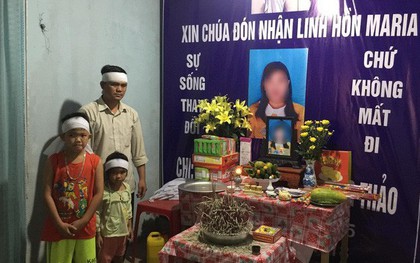 Mẹ mất, hai đứa trẻ côi cút lo sợ phải nghỉ học vì một mình bố “gánh” ông bà bệnh tật, kiếm từng bữa cơm nuôi cả gia đình