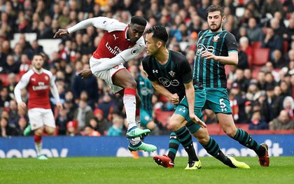 Welbeck lập cú đúp, Arsenal thắng kịch tính Southampton