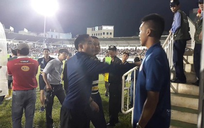 Người lạ bị tố đã chặn đánh HLV Chu Đình Nghiêm là ai?