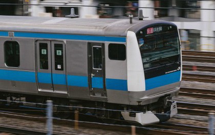 Công ty đường sắt Nhật Bản xin lỗi người dân vì để tàu khởi hành sớm 25s, gọi đó là "hành động không thể tha thứ được"