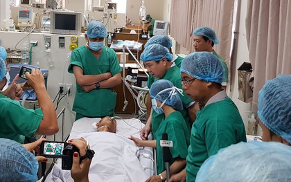 Các hiệp sĩ Sài Gòn bị băng trộm SH đâm thấu ngực, thấu bụng, 3 hiệp sĩ bị thương nặng đã qua cơn nguy kịch